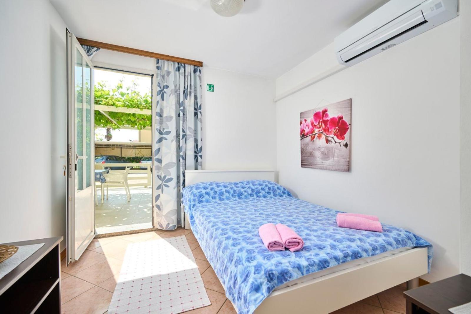 Apartman Ema Novigrad Istria Exterior foto