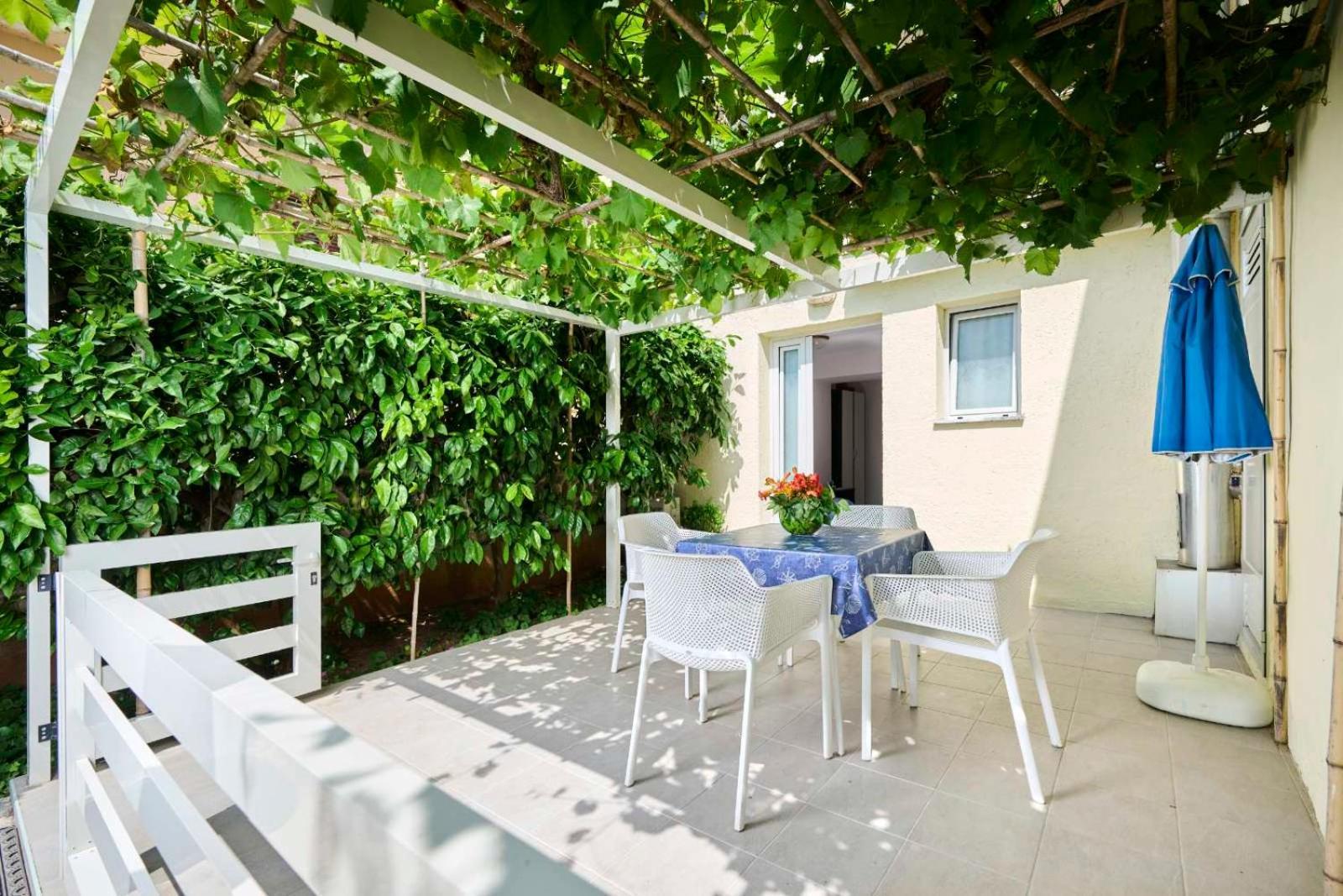 Apartman Ema Novigrad Istria Exterior foto